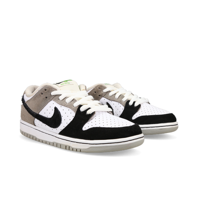 Nike SB Dunk Low 'Chlorophyll' - Front View