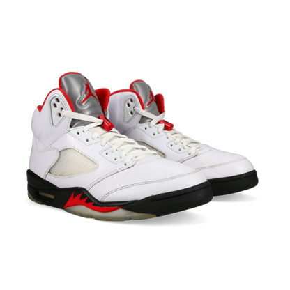 Jordan 5 Retro 'Fire Red' 2020 - Front View