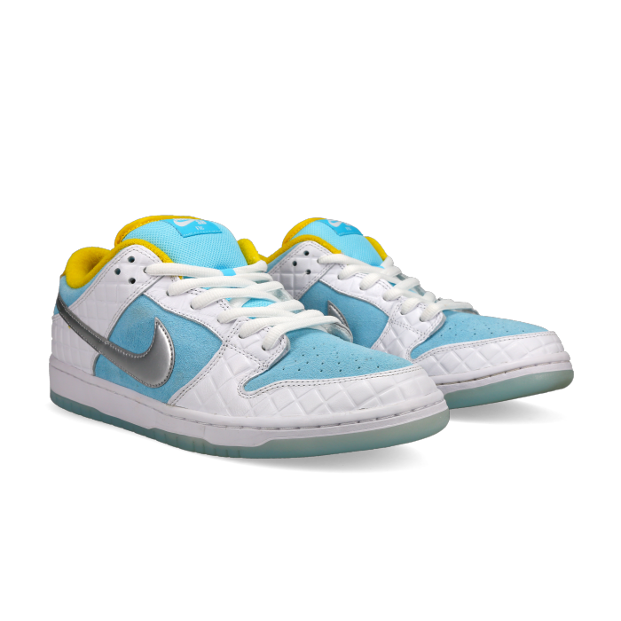 FTC X Nike SB Dunk Low 'Lagoon Pulse' - Front View