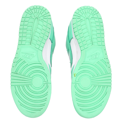 Nike Dunk Low 'Green Glow' (W) - Back View