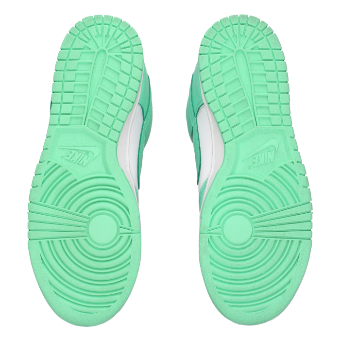 Nike Dunk Low 'Green Glow' (W) - Back View