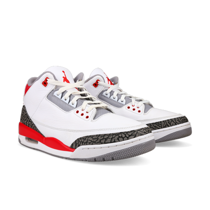 Jordan 3 Retro 'Fire Red' 2022 - Front View
