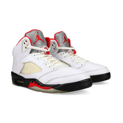 Jordan 5 Retro 'Fire Red' 2020 - Front View