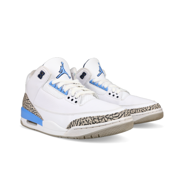 Jordan 3 Retro 'UNC' - Front View