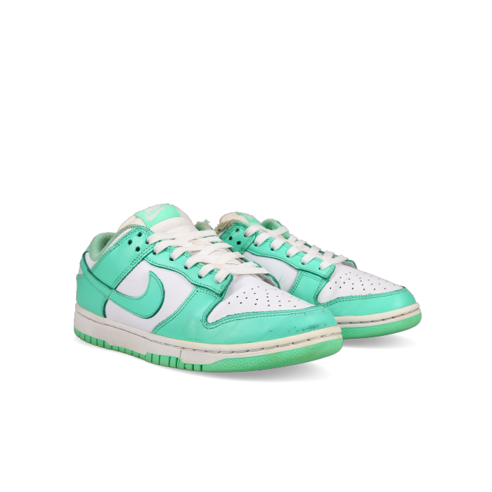 Nike Dunk Low 'Green Glow' (W) - Front View