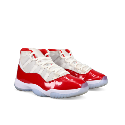 Jordan 11 Retro 'Cherry' 2022 - Front View