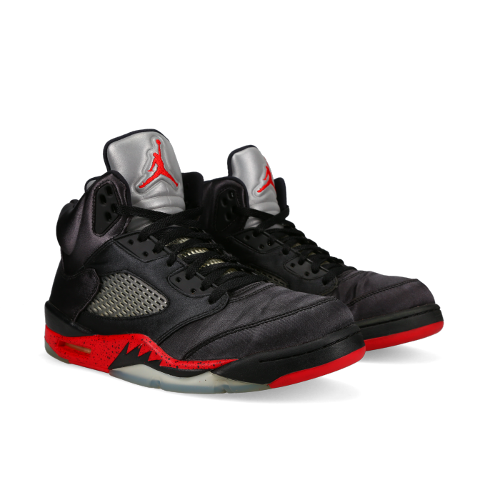 Jordan 5 Retro 'Satin Bred' - Front View