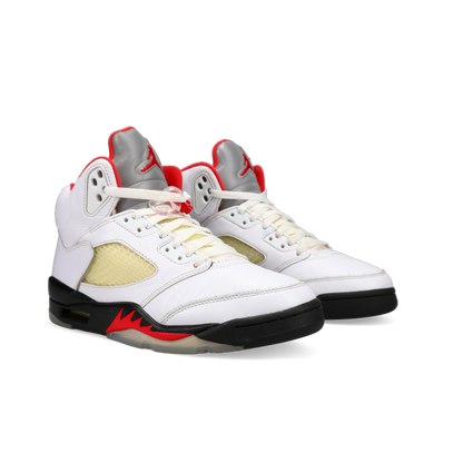 Jordan 5 Retro 'Fire Red' 2020 - Front View