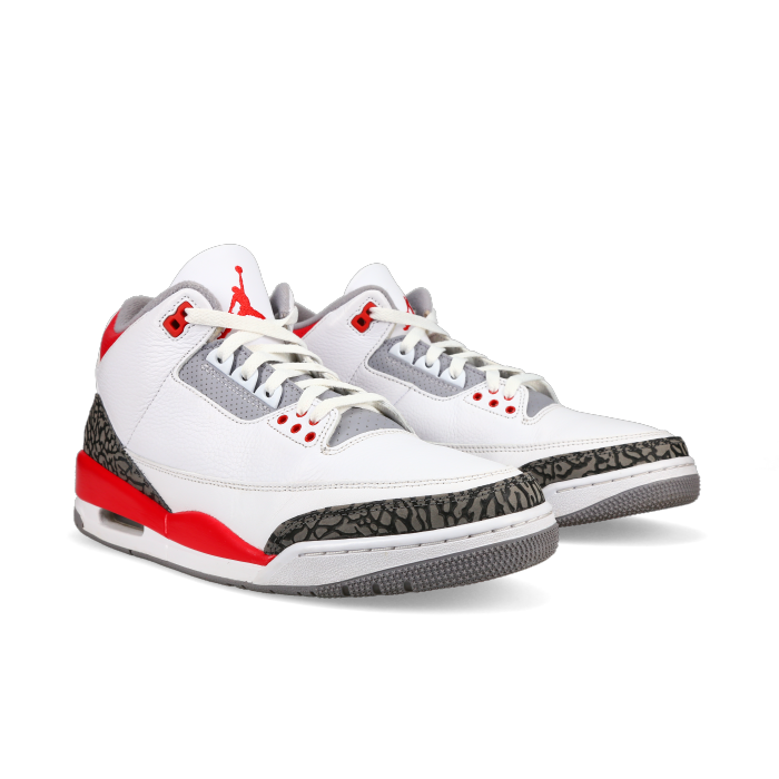 Jordan 3 Retro 'Fire Red' 2022 - Front View