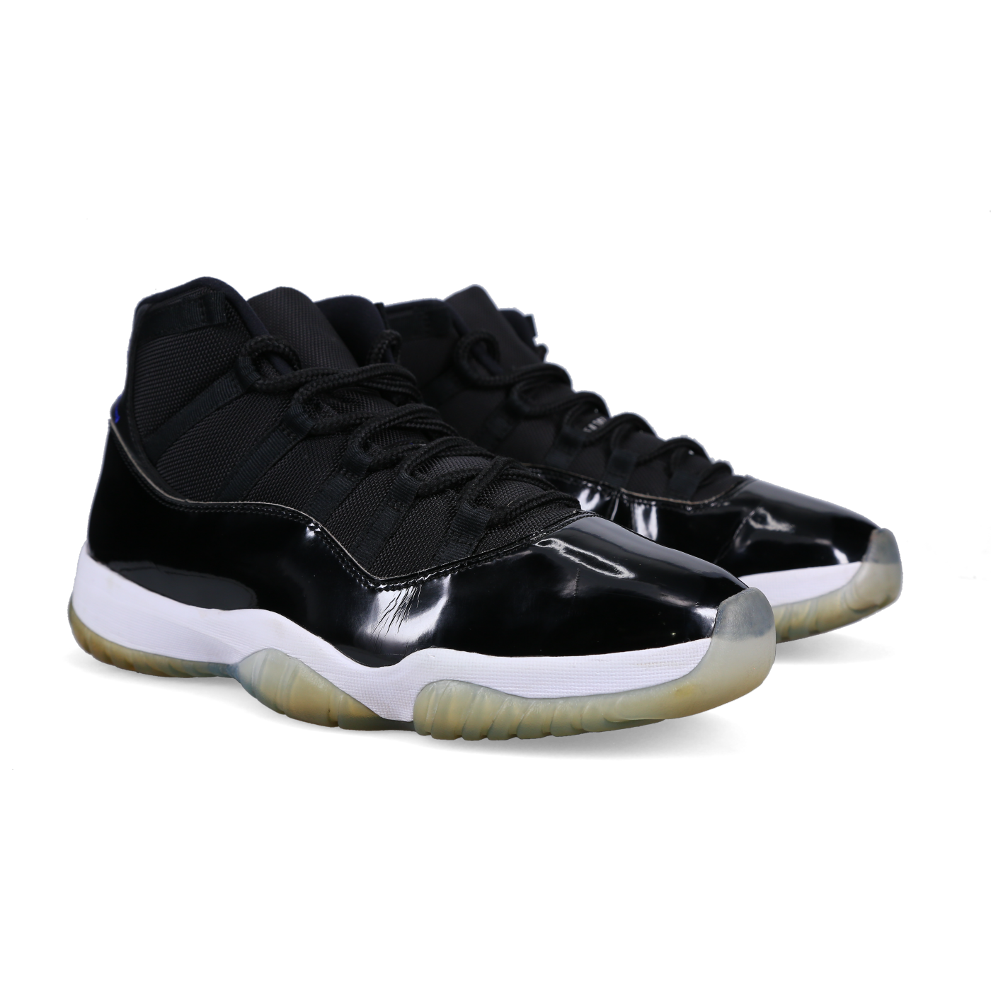 Jordan 11 Retro 'Space Jam' 2016 - Front View