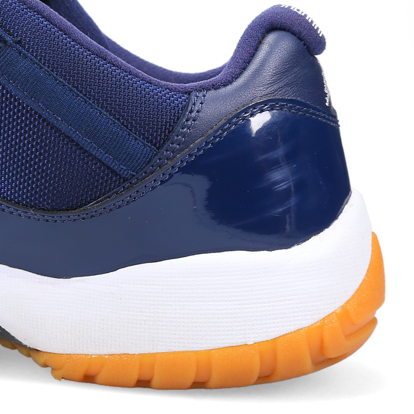 Jordan 11 Retro Low 'Navy Gum'