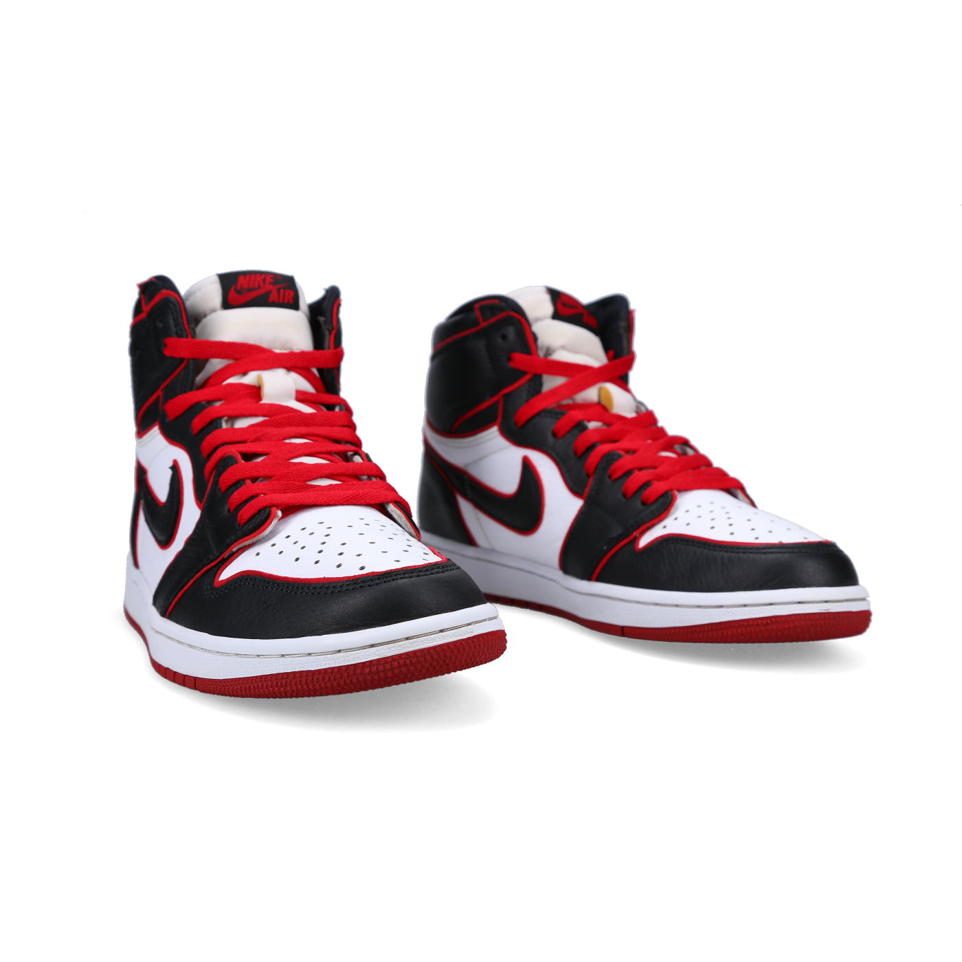 Jordan 1 Retro High OG 'Bloodline' - Side View