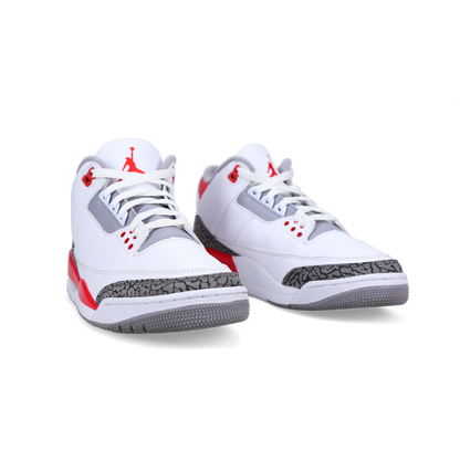 Jordan 3 Retro 'Fire Red' 2022 - Side View