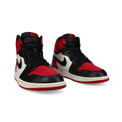 Jordan 1 Retro High OG 'Bred Toe' - Side View