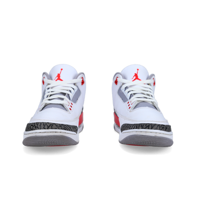 Jordan 3 Retro 'Fire Red' 2022 - Back View