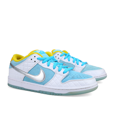 FTC X Nike SB Dunk Low 'Lagoon Pulse' - Front View