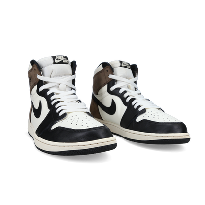 Jordan 1 Retro High OG 'Dark Mocha' - Side View