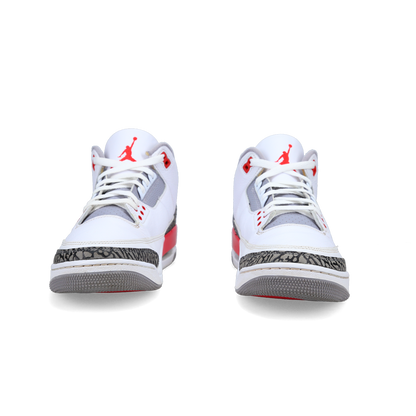 Jordan 3 Retro 'Fire Red' (2022) - Back View